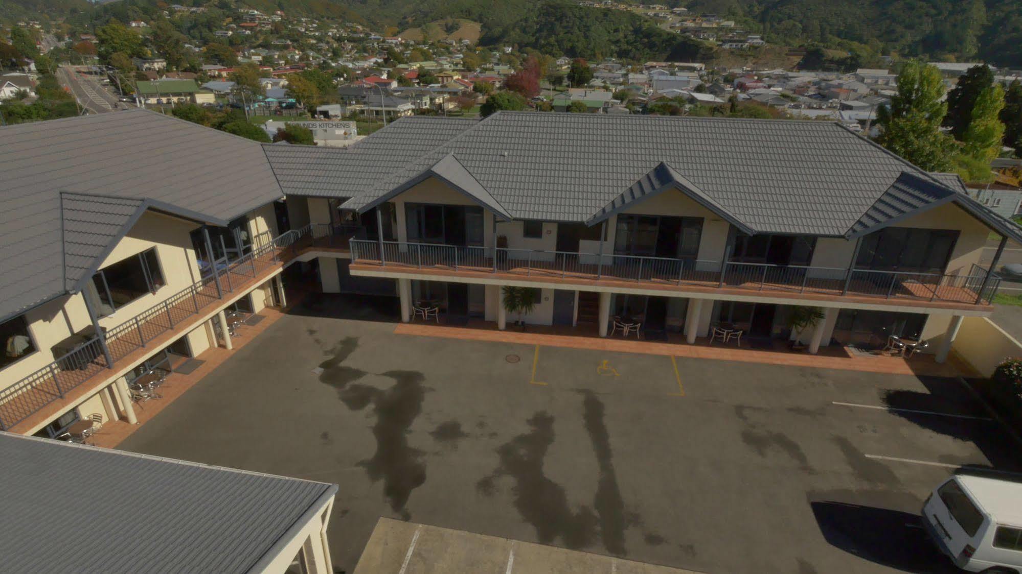 Broadway Motel Picton Exterior photo